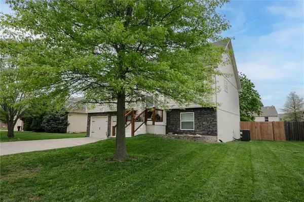 30200 W 185th ST, Gardner, KS 66030