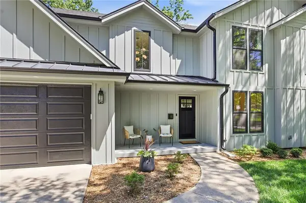 7927 Chadwick ST, Prairie Village, KS 66208