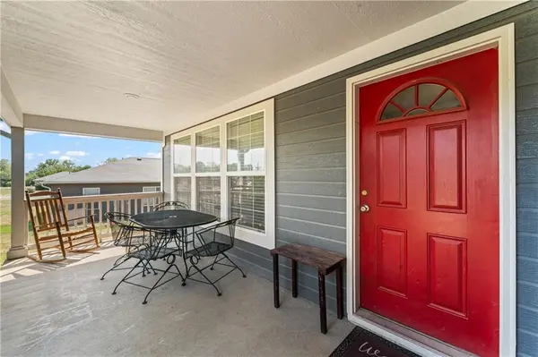 400 Aspen LN, Wellsville, KS 66092