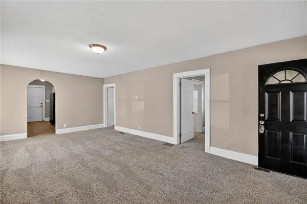 10143 E Golf AVE, Independence, MO 64053