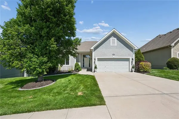 11005 N Cosby AVE, Kansas City, MO 64154