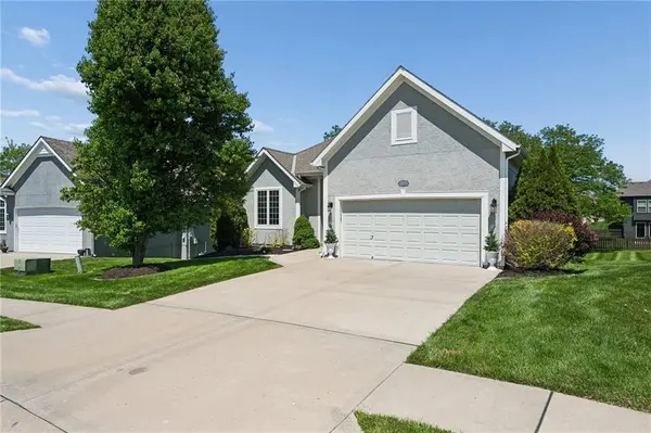 11005 N Cosby AVE, Kansas City, MO 64154