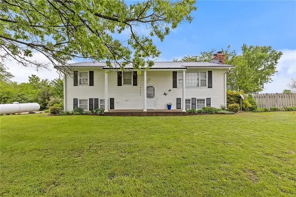 19669 Wilderness Camp RD, Lawson, MO 64062