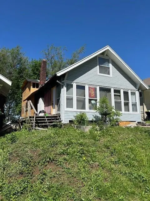 4930 Woodland AVE, Kansas City, MO 64110
