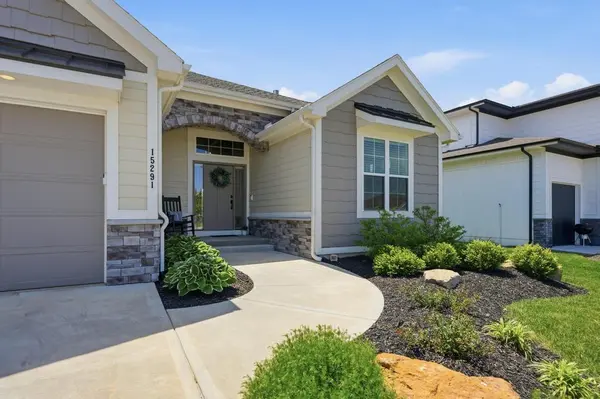 15291 W 172nd PL, Olathe, KS 66062
