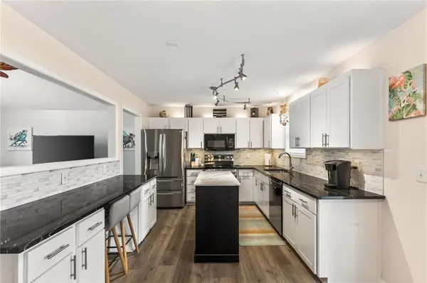 810 Pine crest AVE, Kearney, MO 64060