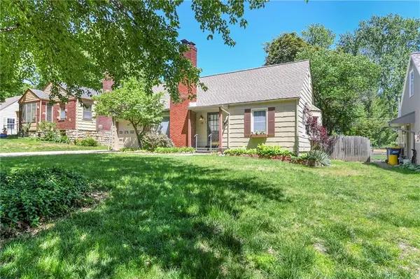 5327 Outlook ST, Mission, KS 66202