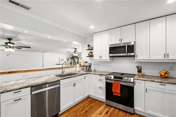 5316 W 49th ST, Roeland Park, KS 66205