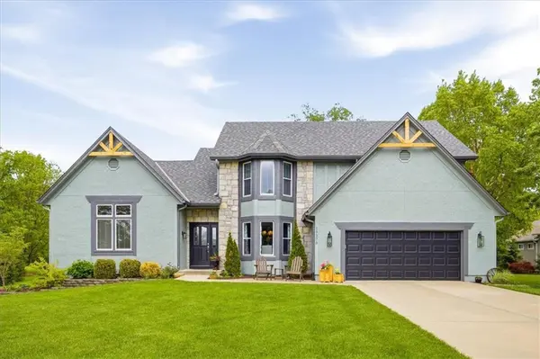 15275 Long ST, Overland Park, KS 66221