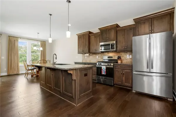 23602 W 92nd ST, Lenexa, KS 66227