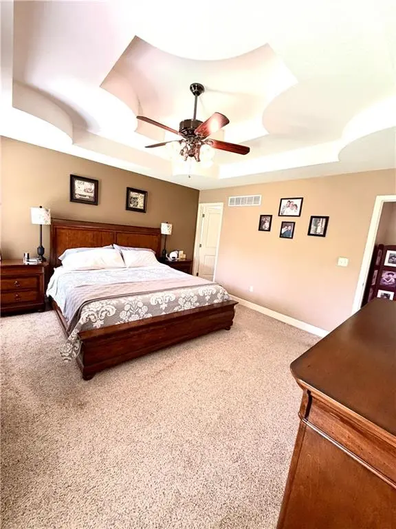 807 Charles ST, Knob Noster, MO 65336