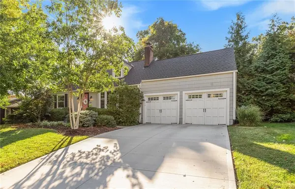 2801 W 71st ST, Prairie Village, KS 66208