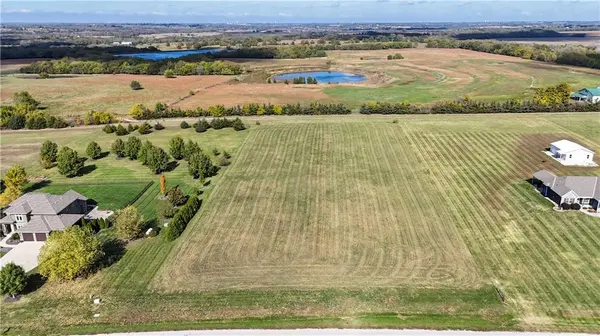 W 248th ST, Paola, KS 66071
