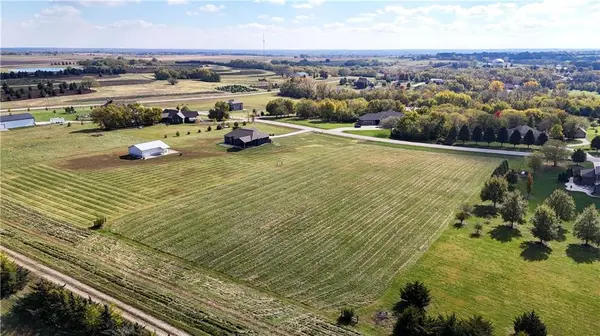 W 248th ST, Paola, KS 66071