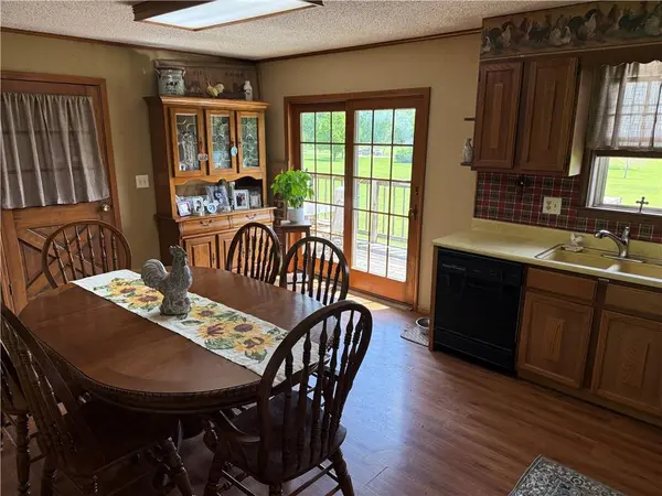 6474 SW Oakridge RD, Stewartsville, MO 64490