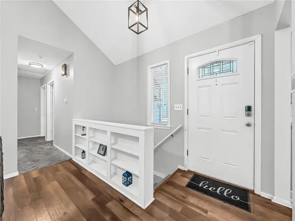 10078 N LOCUST ST, Kansas City, MO 64155