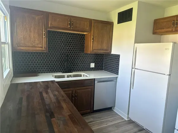 1311 S CRANE ST, Independence, MO 64055