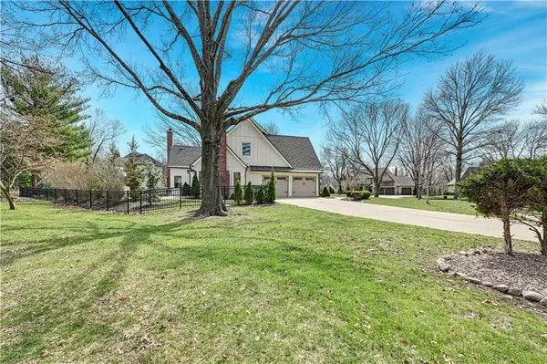 12321 Fairway RD, Leawood, KS 66209