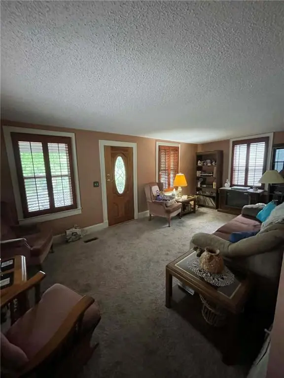 4338 Fairmount AVE, Kansas City, MO 64111