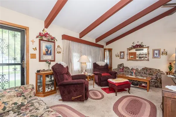 7226 Edgewood BLVD, Shawnee, KS 66203