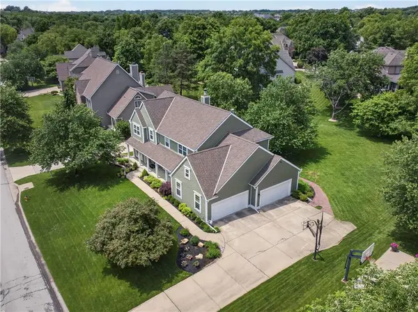 14124 Eby ST, Overland Park, KS 66221