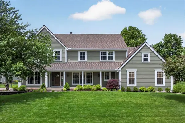 14124 Eby ST, Overland Park, KS 66221