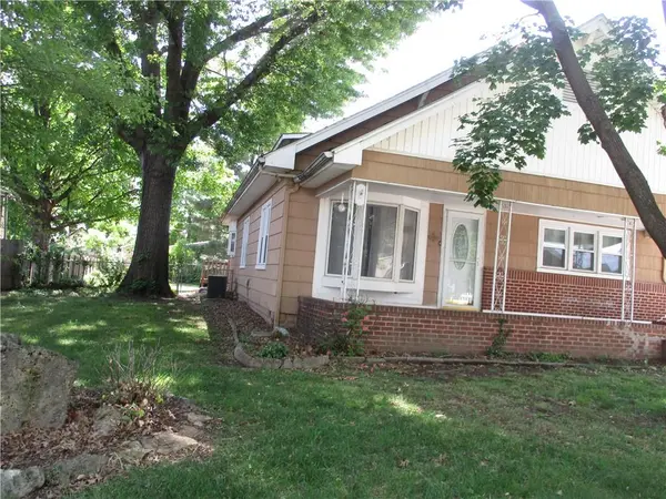 208 E 21st ST, Pittsburg, KS 66762