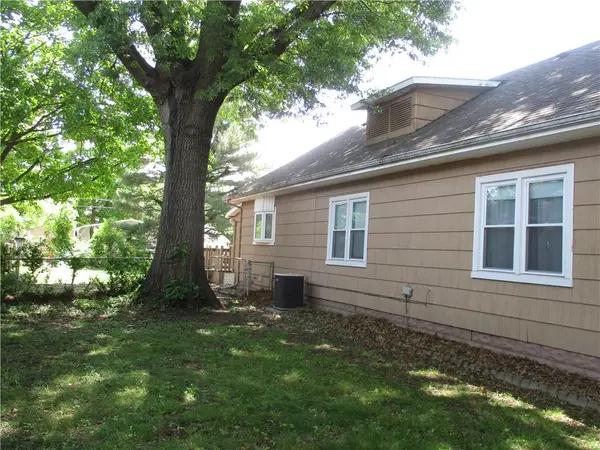 208 E 21st ST, Pittsburg, KS 66762