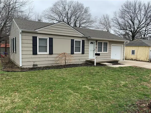 401 SW Madison ST, Lee's Summit, MO 64063