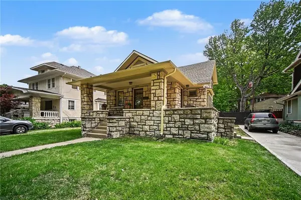 5729 Charlotte ST, Kansas City, MO 64110