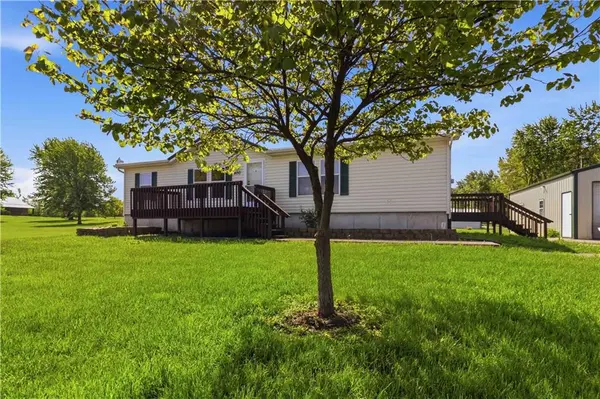400 Emma ST, Osborn, MO 64474