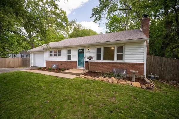 6515 SANTA FE DR, Overland Park, KS 66202