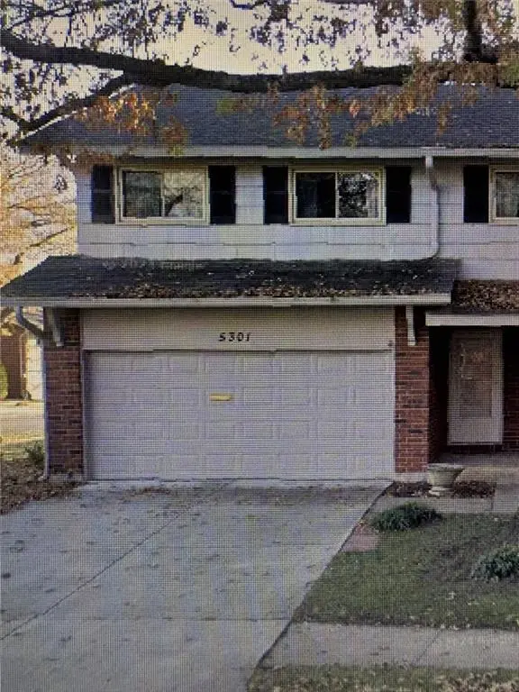 5301 W 103 PL, Overland Park, KS 66207