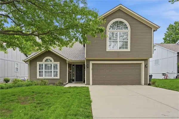 14581 S CONSTANCE ST, Olathe, KS 66062