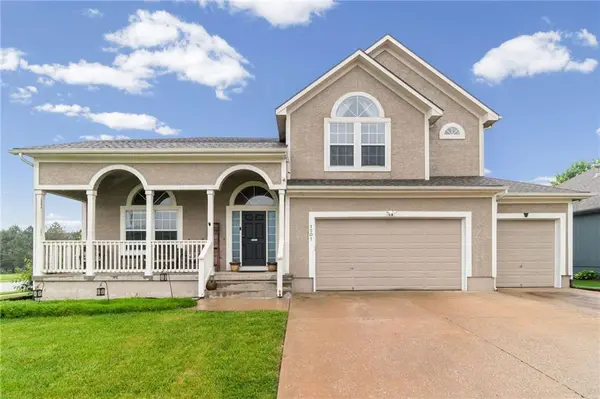 1501 Johnston DR,  Raymore,  MO 64083
