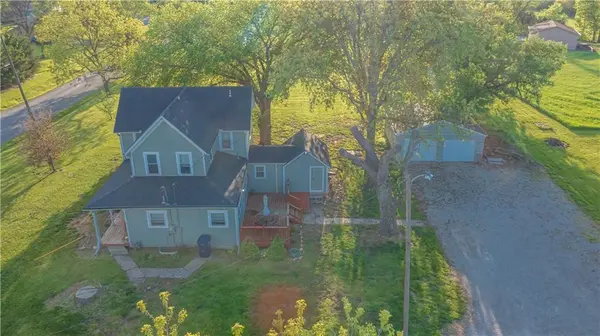 3448 Wyandotte RD, Meriden, KS 66512
