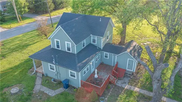 3448 Wyandotte RD, Meriden, KS 66512