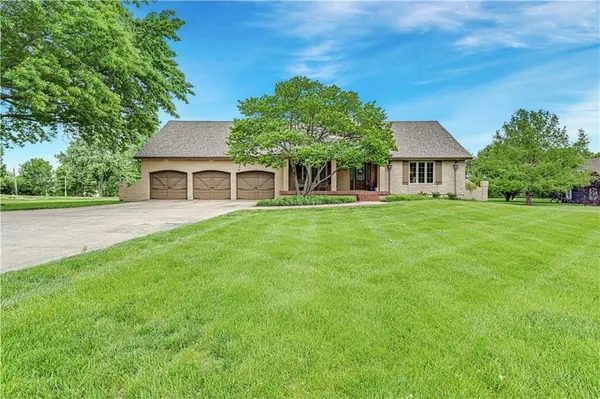 11260 W 155TH TER, Overland Park, KS 66221