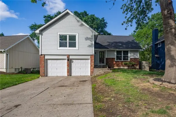 14723 S Wyandotte DR, Olathe, KS 66062