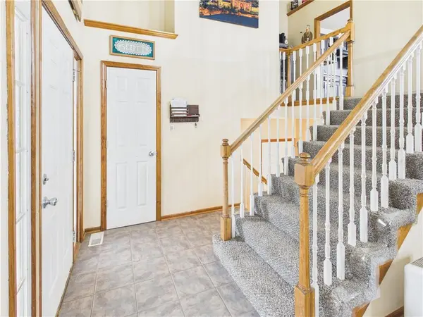 719 Brookside DR, Warrensburg, MO 64093