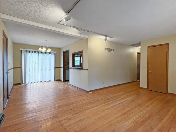 6700 E 135th ST, Grandview, MO 64030