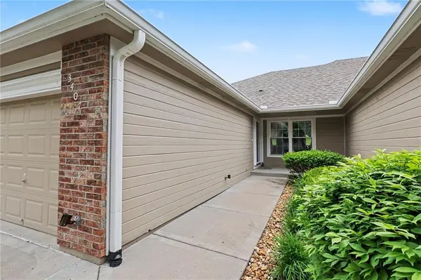 3407 NW 67th CT, Kansas City, MO 64151