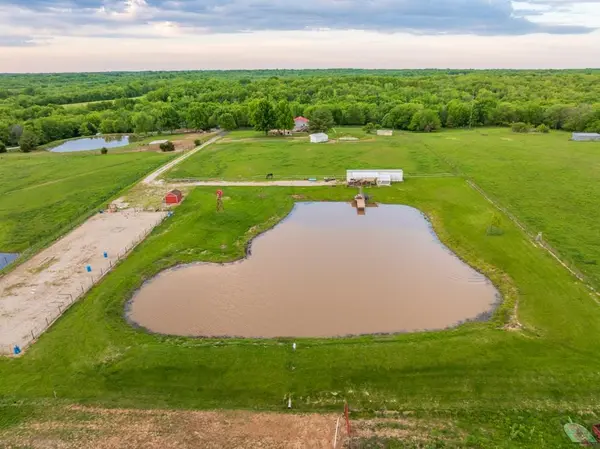 32506 E Hammond RD, Grain Valley, MO 64029