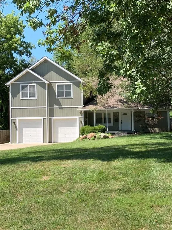 7612 Eby AVE, Overland Park, KS 66204