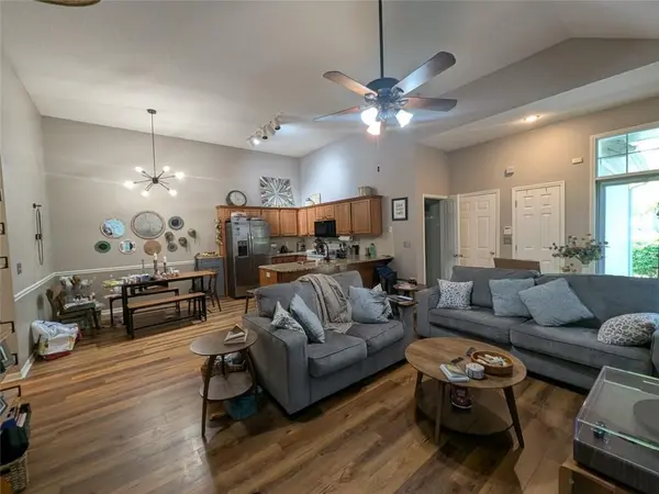 7317 SILVERHEEL ST, Shawnee, KS 66227