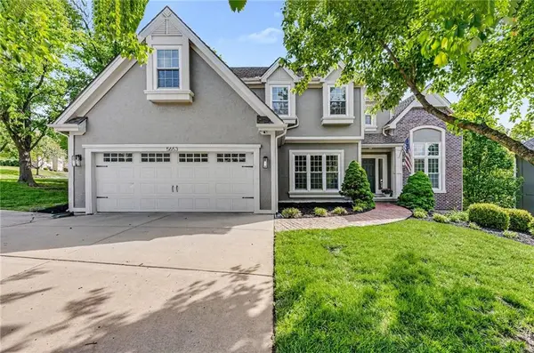 5653 Gresham CIR, Parkville, MO 64152