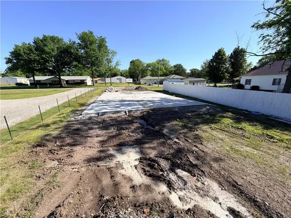 110 E South ST, Arma, KS 66712