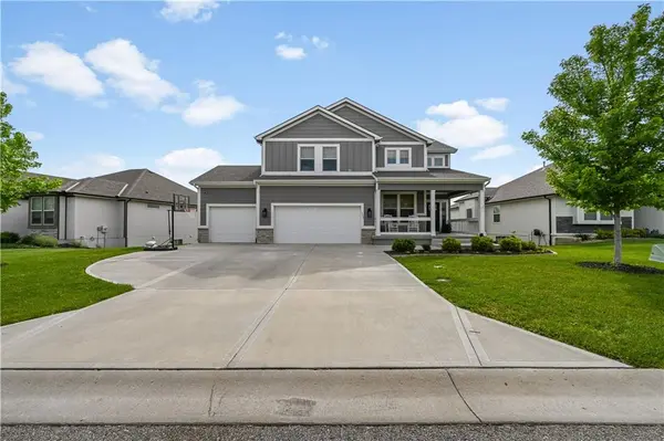 1334 N 161st TER, Basehor, KS 66007