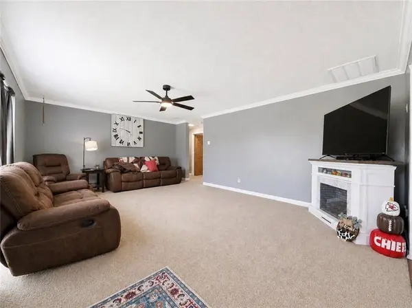 309 N Fricke DR, Corder, MO 64021