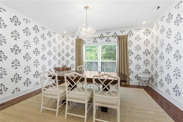 7507 El Monte CIR, Prairie Village, KS 66208